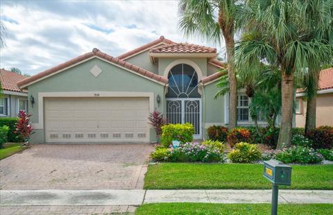 7038 Haviland Cir, Boynton Beach, FL 33437