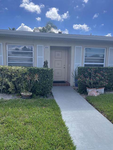8724 Bella Vista Dr, Boca Raton, FL 33433
