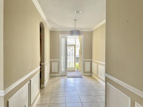 6152 NW Kendra Ln, Port Saint Lucie, FL 34983