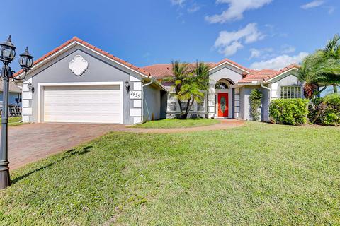 2935 SE Bella Rd, Port Saint Lucie, FL 34984