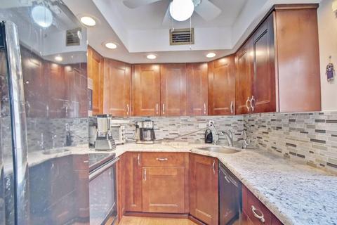 66 Burgundy #B, Delray Beach, FL 33484