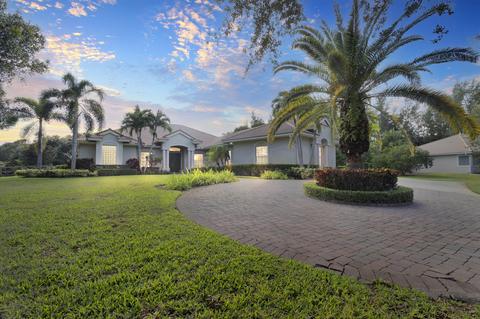 8139 Man O War Rd, Palm Beach Gardens, FL 33418