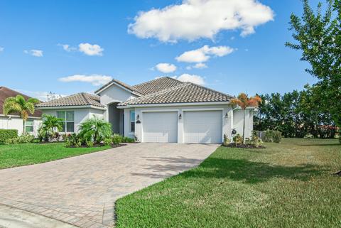 3126 Berkley Square Way, Vero Beach, FL 32966