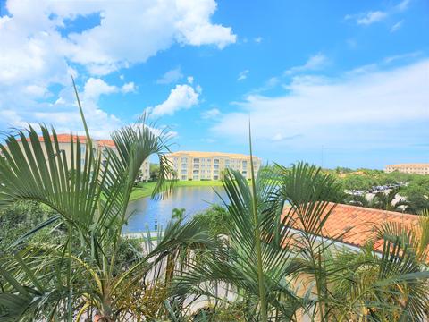 8 Harbour Isle Dr E #305, Fort Pierce, FL 34949