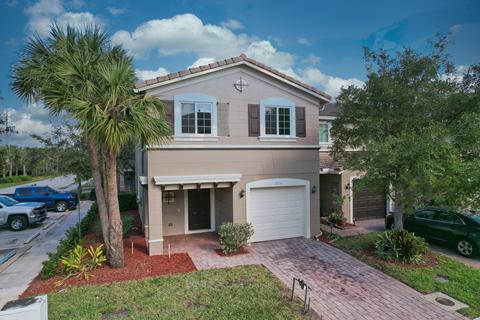 2253 SW Portsmouth Ln, Port Saint Lucie, FL 34953