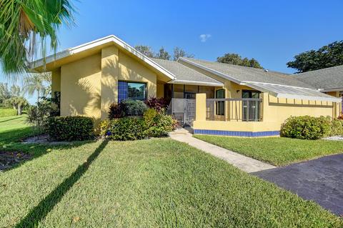 10987 Lake Front Pl, Boca Raton, FL 33498