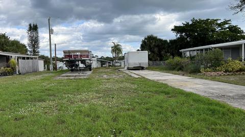 8269 SEagle Ave, Hobe Sound, FL 33455