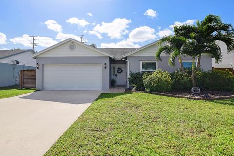 9815 Goldenrod Dr, Boynton Beach, FL 33437