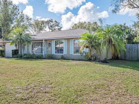 450 Toledo St, Sebastian, FL 32958