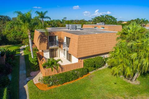 5678 SE Riverboat Dr, Stuart, FL 34997 photo 1