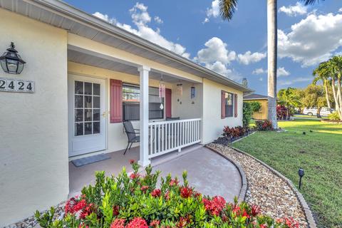 2424 SE Wishbone Rd, Port Saint Lucie, FL 34952