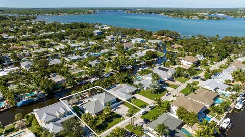 916 Dolphin Dr, Jupiter, FL 33458