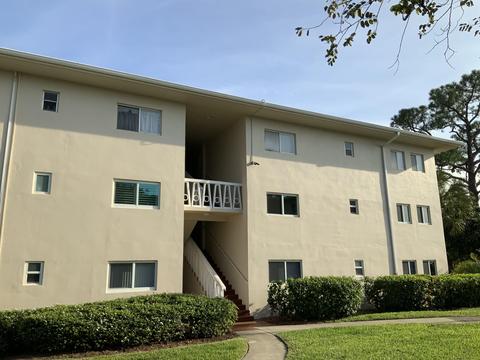2562 N Garden Dr #307, Lake Worth, FL 33461
