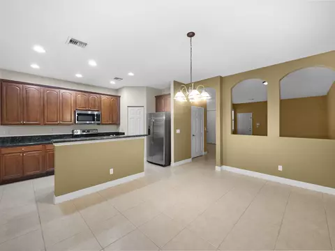 4861 Bonsai Cir #111, Palm Beach Gardens, FL 33418