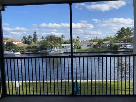 19 Royal Palm Way #203, Boca Raton, FL 33432