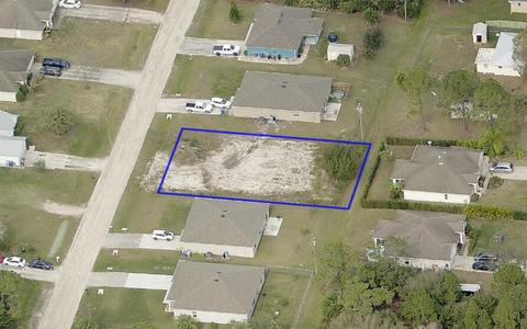8156 100th Ct, Vero Beach, FL 32967
