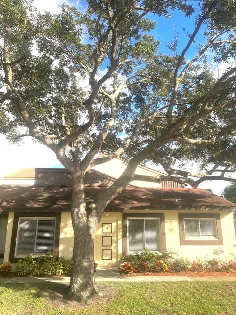 5248 Bosque Ln #5, West Palm Beach, FL 33415