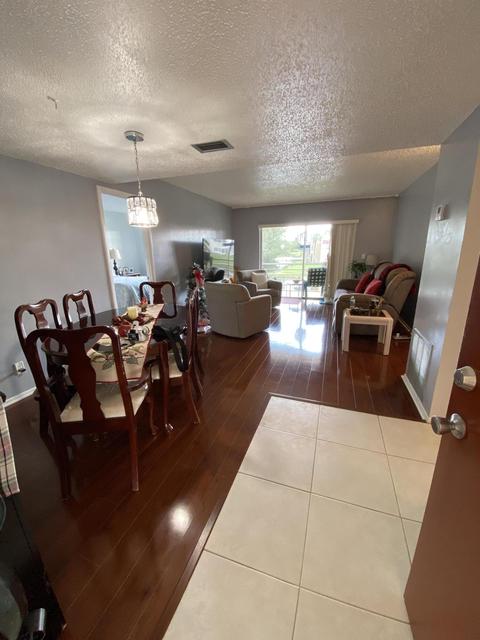 370 Lake Frances Dr, West Palm Beach, FL 33411