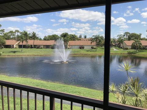 602 Sea Pine Way #B2, Greenacres, FL 33415