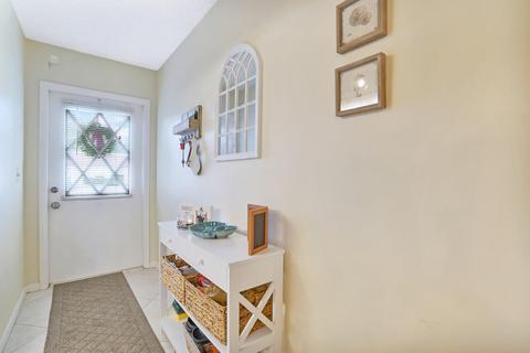 262 Cape Cod Cir, Lake Worth, FL 33467