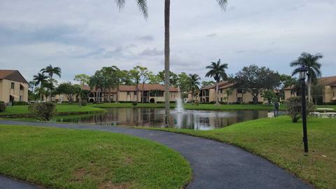 233 Pine Hov Cir #A-2, Greenacres, FL 33463