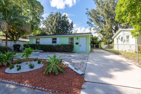 4907 Pinewood Ave, West Palm Beach, FL 33407