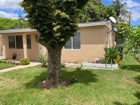 1024 S K St, Lake Worth, FL 33460