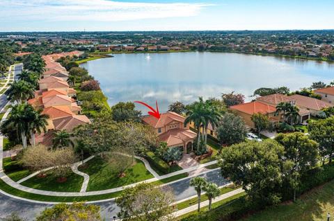3372 Princeton Dr, Wellington, FL 33414