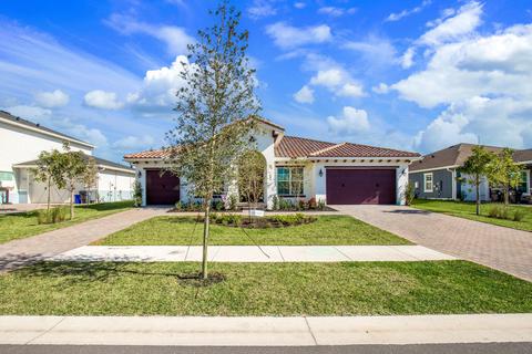 852 Hookline Cir, Loxahatchee, FL 33470