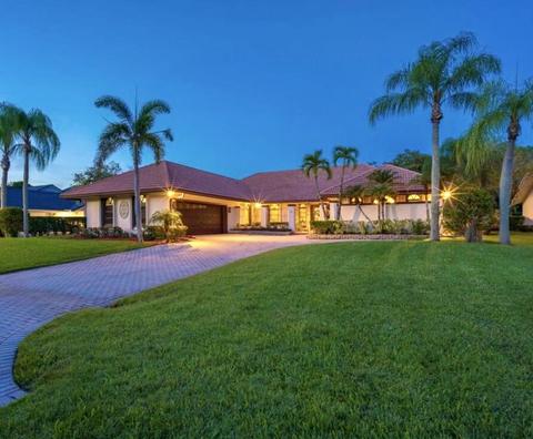 51 Dunbar Road Rd, Palm Beach Gardens, FL 33418