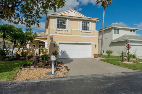 1003 Fairfax W Cir, Boynton Beach, FL 33436