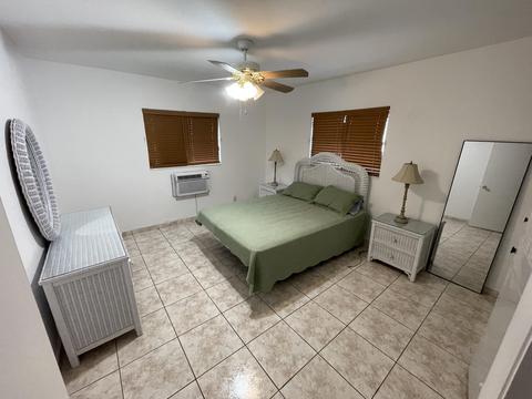 1350 E Sample Rd #301, Pompano Beach, FL 33064