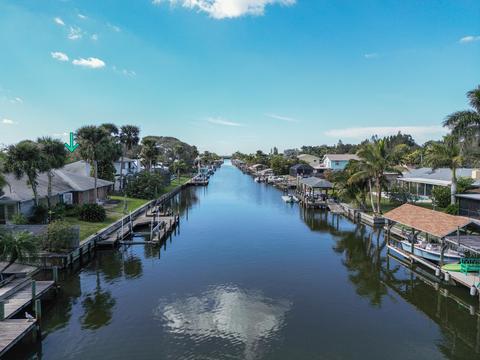 304 Arrowhead Ln, Melbourne Beach, FL 32951
