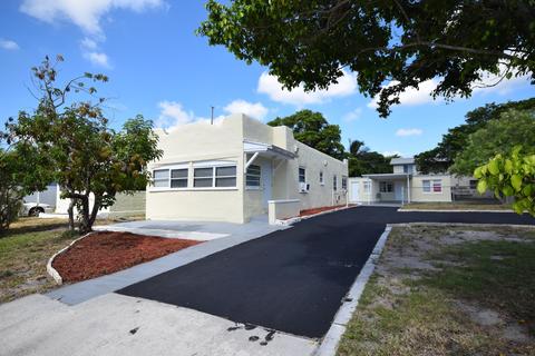 919 S M St, Lake Worth, FL 33460