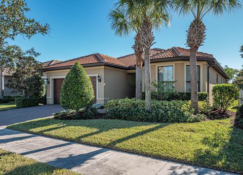 5483 Antigua Cir, Vero Beach, FL 32967