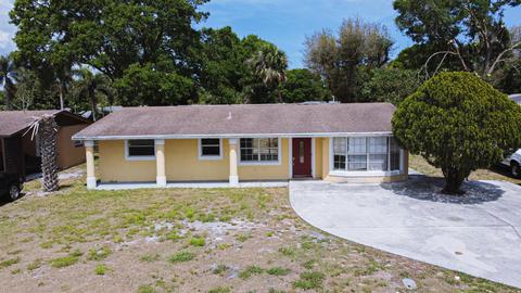 1032 Martinique Ave, Fort Pierce, FL 34982