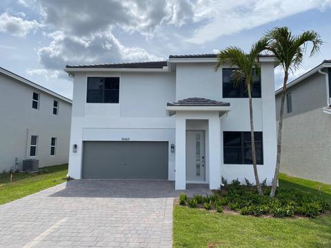 18469 Glenstone St, Jupiter, FL 33458