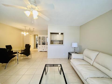 231 Coventry J, West Palm Beach, FL 33417