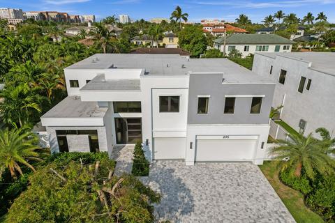 235 NE Spanish Ct, Boca Raton, FL 33432