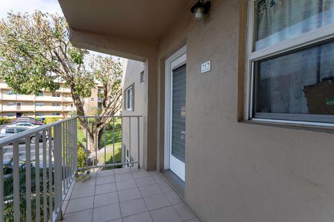 2300 NE 1st Ln #212, Boynton Beach, FL 33435