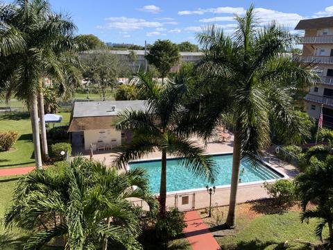 5300 Washington St #V410, Hollywood, FL 33021