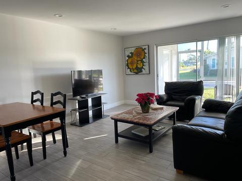 2921 Ashley W Dr #B, West Palm Beach, FL 33415