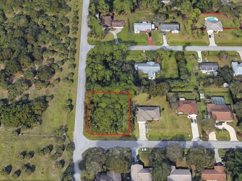 8408 Winter Garden Pkwy, Fort Pierce, FL 34951