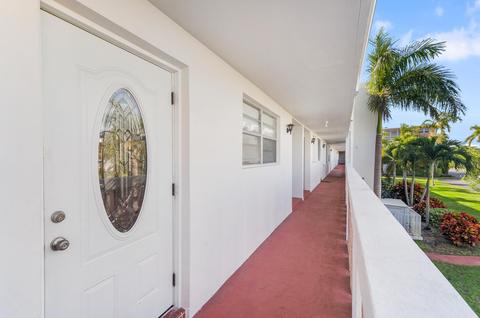 20 SE 13th St #B6, Boca Raton, FL 33432
