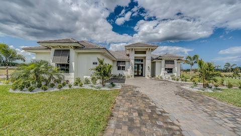 5700 Bent Pine Sq, Vero Beach, FL 32967