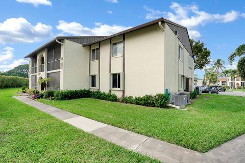 5930 Whispering Pine Way #B-2, Greenacres, FL 33463