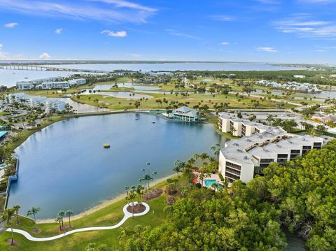 221 NE Plantation Rd #307, Stuart, FL 34996
