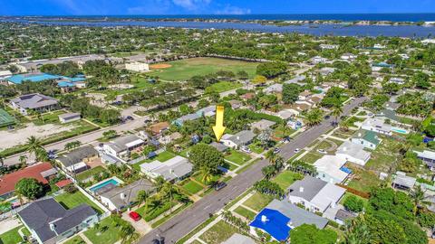 365 Laurie Rd, West Palm Beach, FL 33405