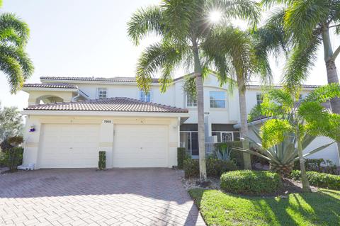 7959 Laina Ln #1, Boynton Beach, FL 33437