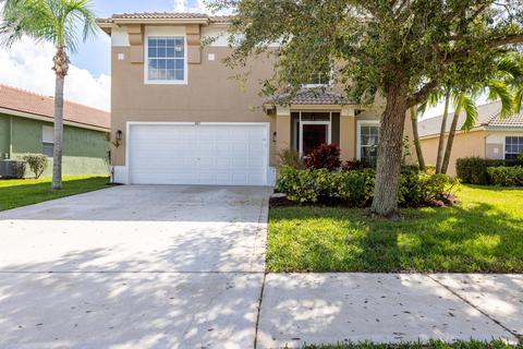 607 NW Stanford Ln, Port Saint Lucie, FL 34983